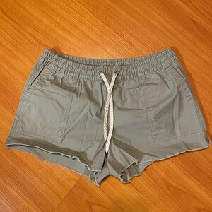 Vuori - drawstring shorts